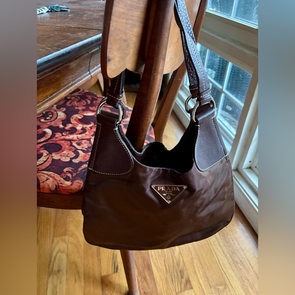 Prada Tessuto Hamal Y2K nylon with leather trim purse- authenticated - Picture 4 of 17